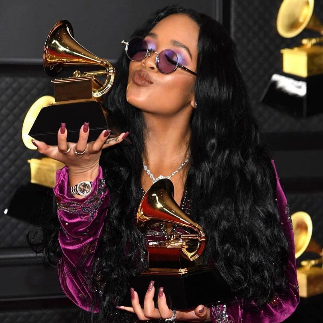 Fil-Am R&B artist H.E.R. wins Grammy for Song of the Year
