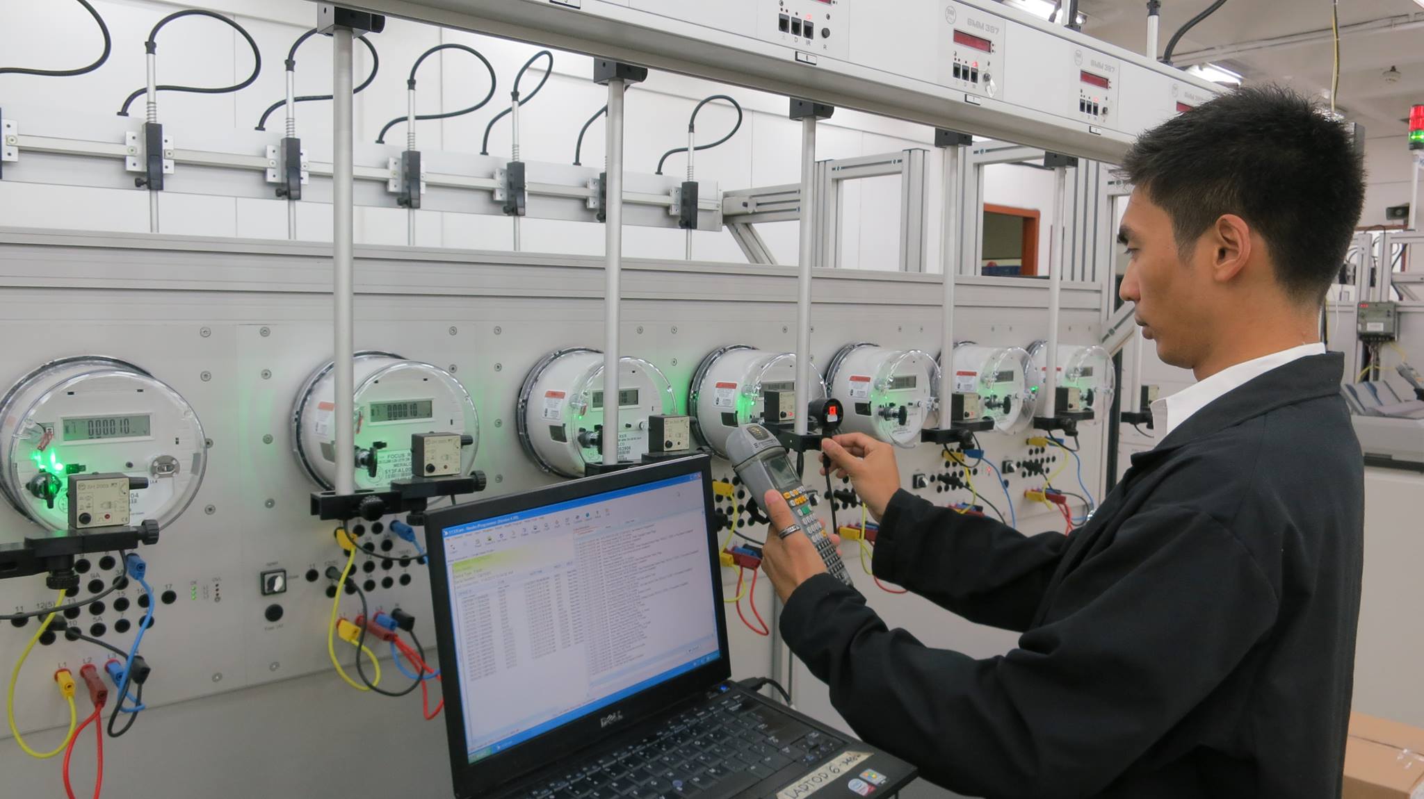 Meralco: No Disconnections  until end of April